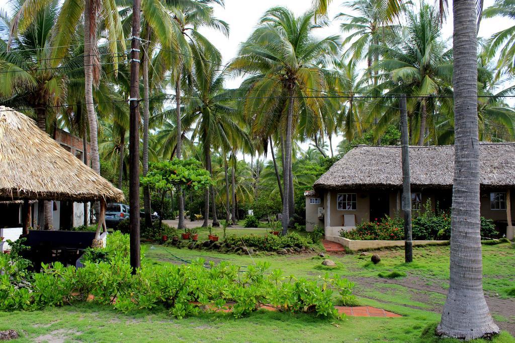 Capricho Beach House Hotell El Zapote  Exteriör bild